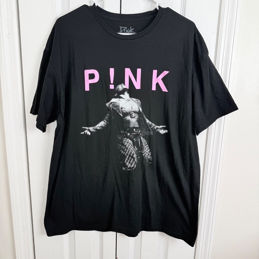 P!nk Summer Carnival 2023 Tour T-Shirt XL Black Graphic Concert‎ Band Tee Edgy
